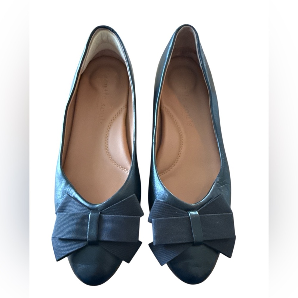 Gentle Souls Black Leather Bow Ballet Flats Size 6.5 - Picture 2 of 9